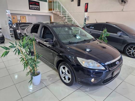 FORD FOCUS 2.0 16V FLEX 4P AUTOMÁTICO FORD FOCUS 2.0 16V FLEX 4P AUTOMÁTICO